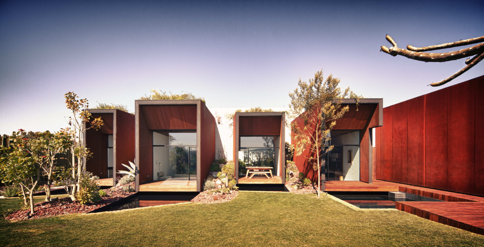 CASA BROID QUERETARO MEXICO ACERO CORTEN